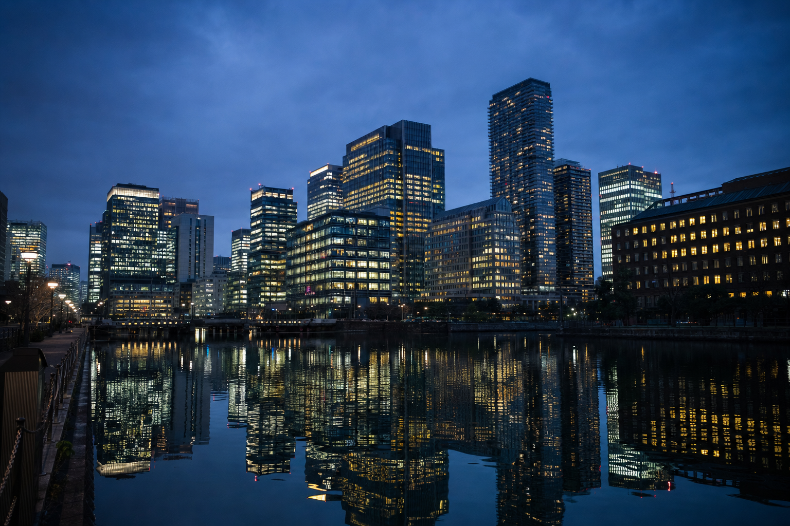 展示 Hill & Smith PLC 相关报道的市场场景照片