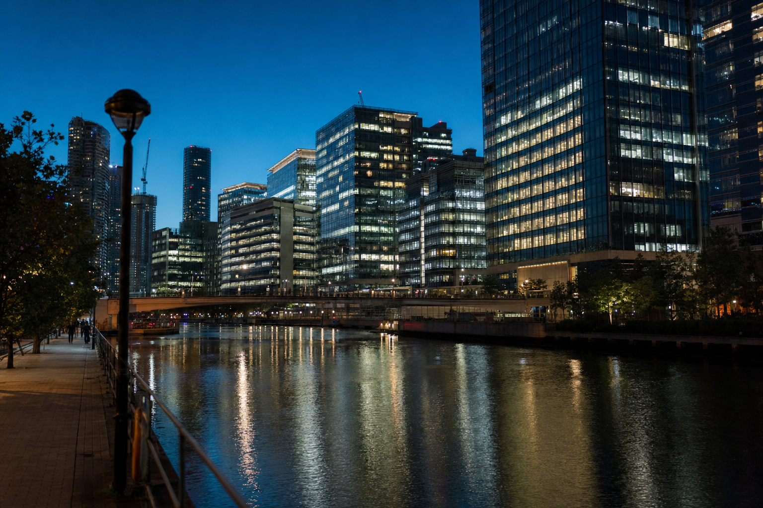 Photograph of a markets setting illustrating the HSBC story